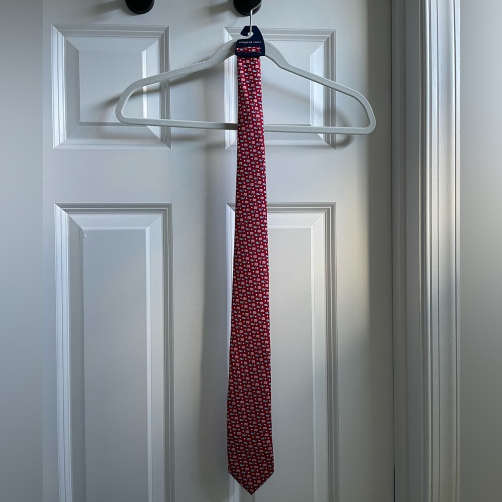 Vineyard Vines Tie